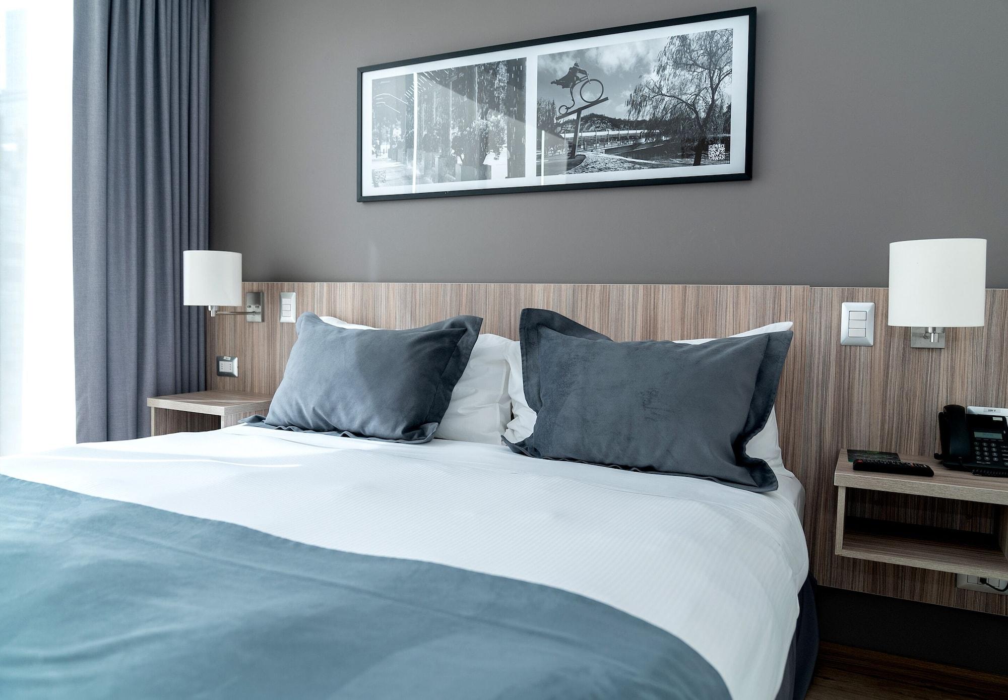 Hotel Capital Bellet サンティアゴ エクステリア 写真