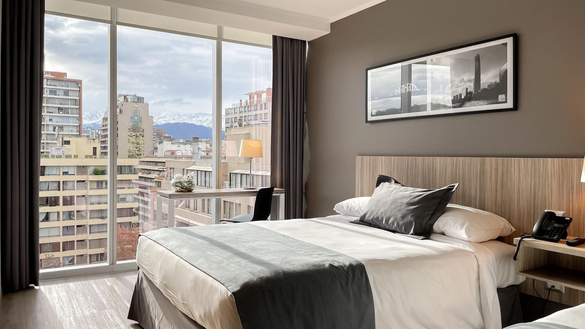 Hotel Capital Bellet サンティアゴ エクステリア 写真