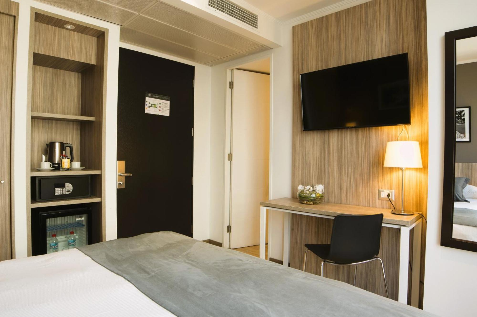 Hotel Capital Bellet サンティアゴ エクステリア 写真