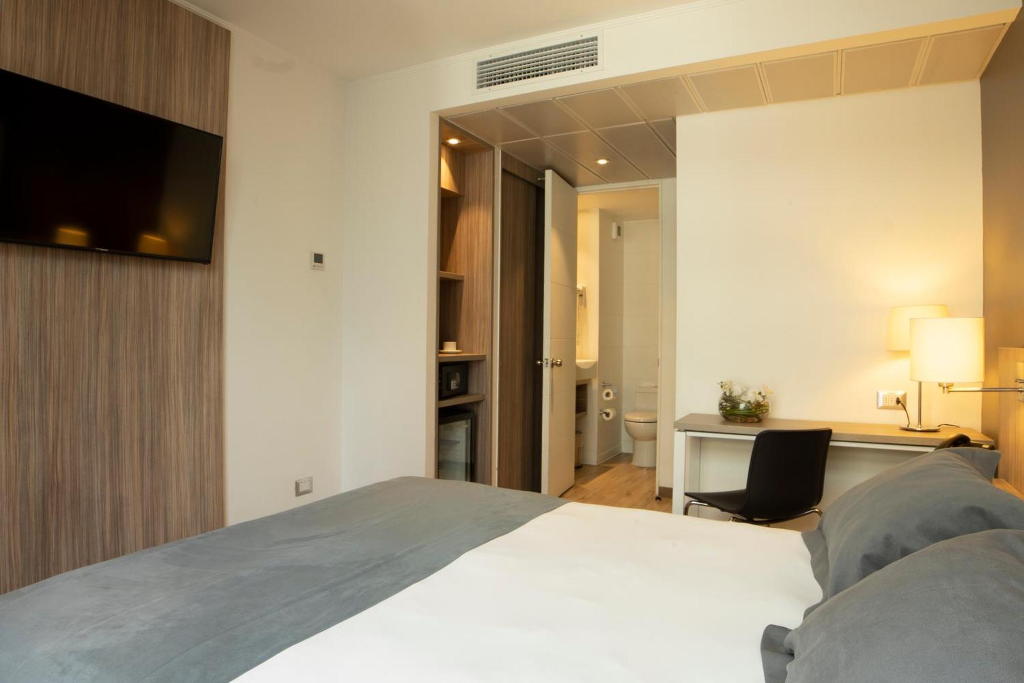 Hotel Capital Bellet サンティアゴ エクステリア 写真