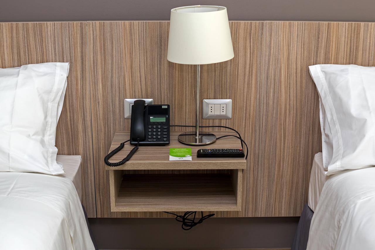 Hotel Capital Bellet サンティアゴ エクステリア 写真